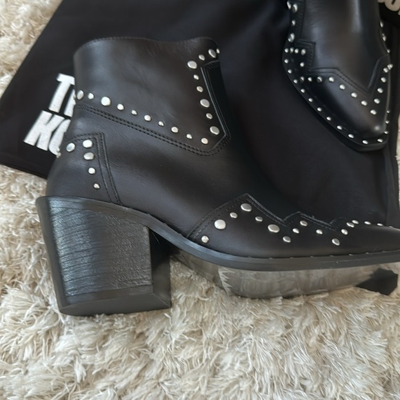 🌟NEW🌟The Kooples Black Studded Women's Boots ✨NEW✨ size 37 - Picture 7 of 9